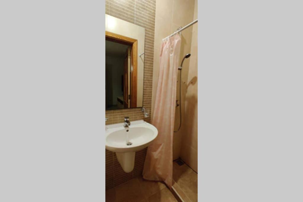 Confortable And Quiet Apartment In St. Julian St. Julian's Zewnętrze zdjęcie