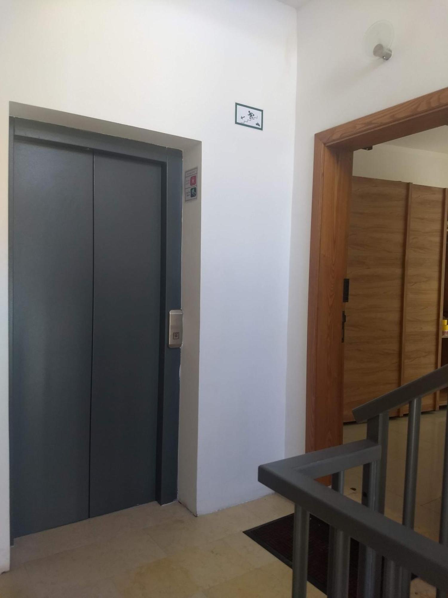 Confortable And Quiet Apartment In St. Julian St. Julian's Zewnętrze zdjęcie